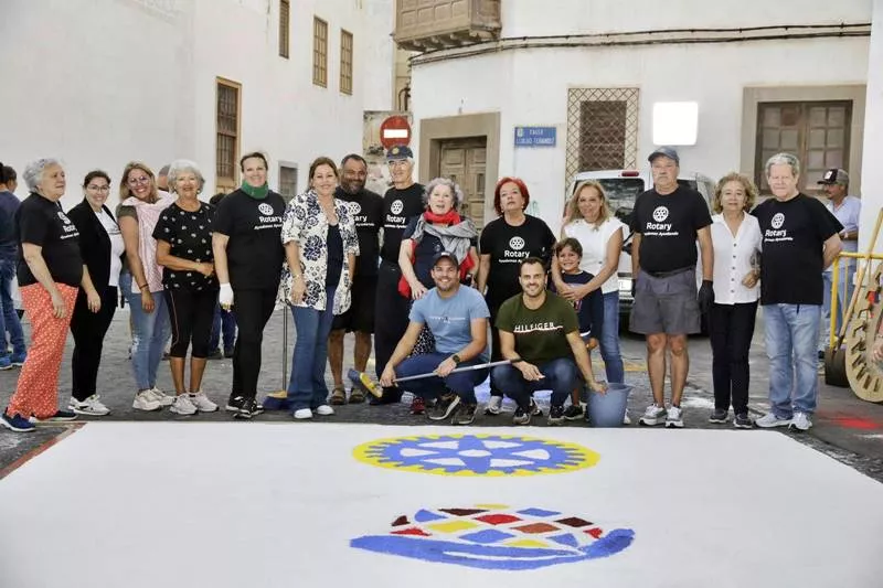 Arrecife Recuper Tras Tres A Os Las Tradicionales Alfombras De Sal