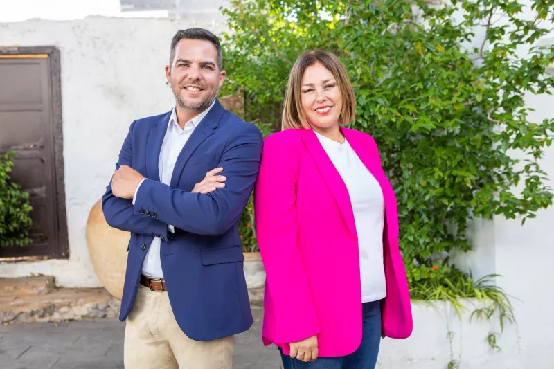 Astrid P Rez Y Jacobo Medina Presentan Este S Bado A Sus Equipos Al