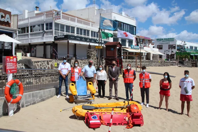 Cruz Roja A Cargo Del Salvamento De La Playa De Playa Blanca Dos Años Más Lancelot Digital