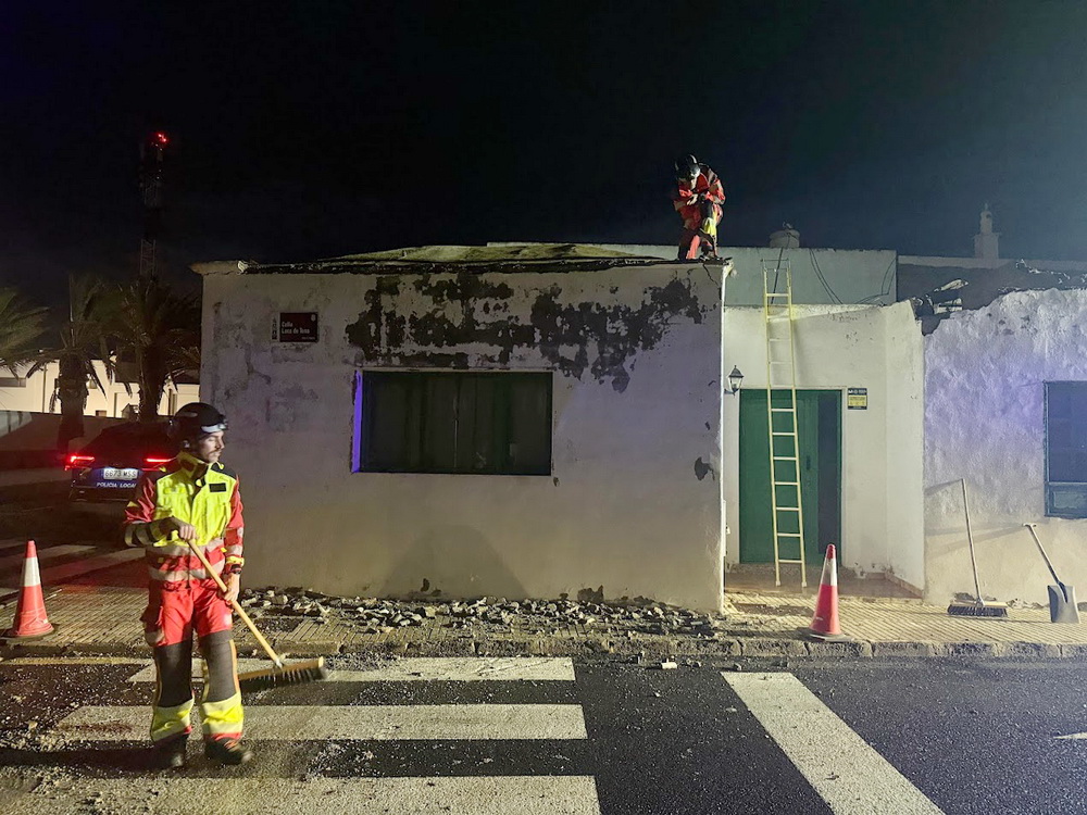 Desprendimiento planchas tejado Desprendimiento planchas tejado