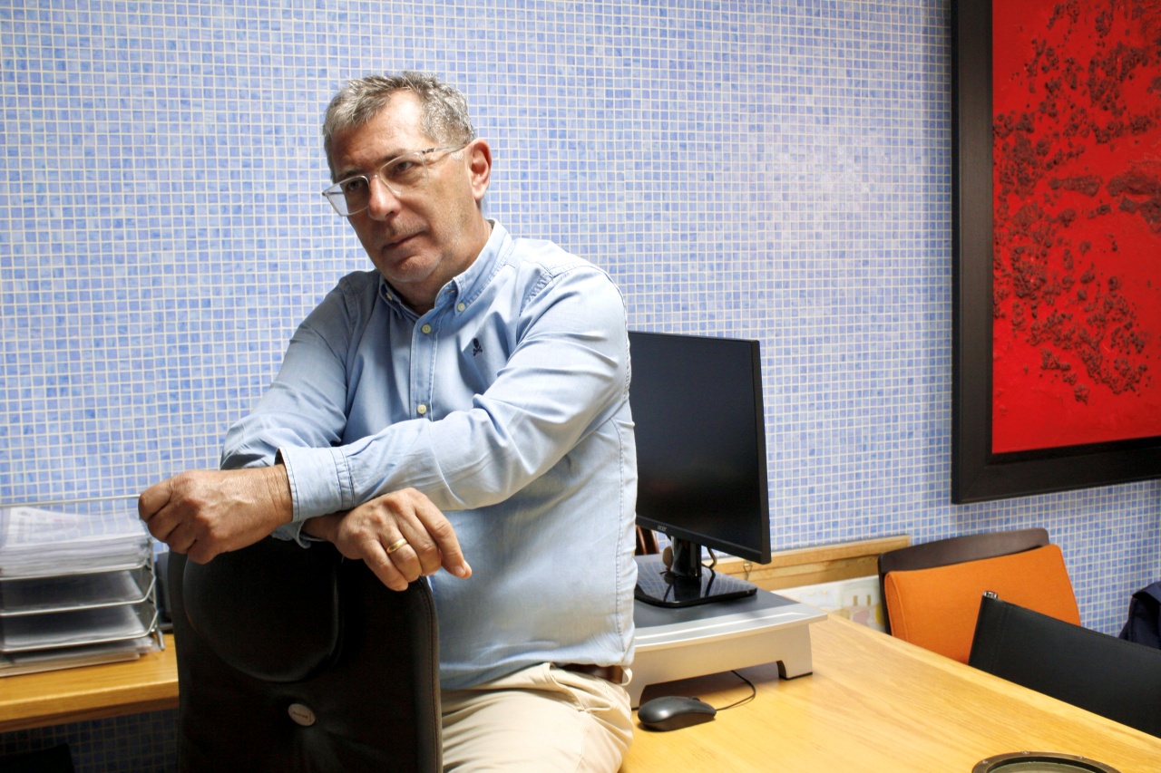 La empresa pone por delante a las personas, los clientes y el equipo que hace posible el trabajo día a día La empresa pone por delante a las personas, los clientes y el equipo que hace posible el trabajo día a día