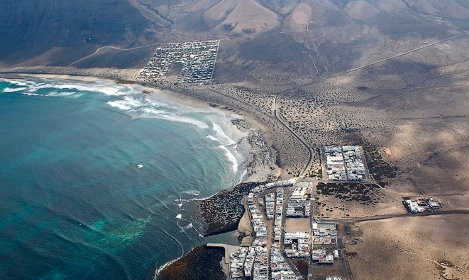 Playa de Famara, Lanzarote Playa de Famara, Lanzarote