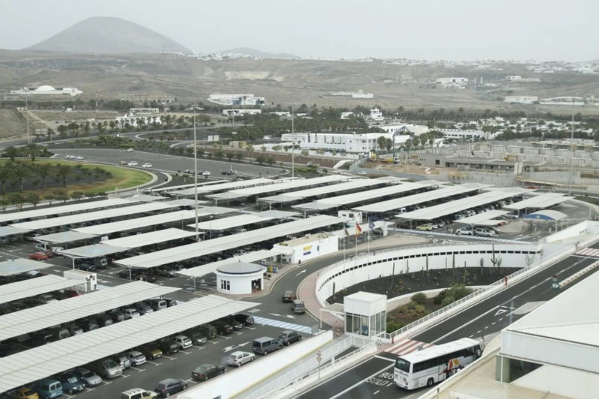 La medida también afectará a Tenerife Sur, y se extenderá progresivamente a Fuerteventura y Gran Canaria hasta 2027 La medida también afectará a Tenerife Sur, y se extenderá progresivamente a Fuerteventura y Gran Canaria hasta 2027