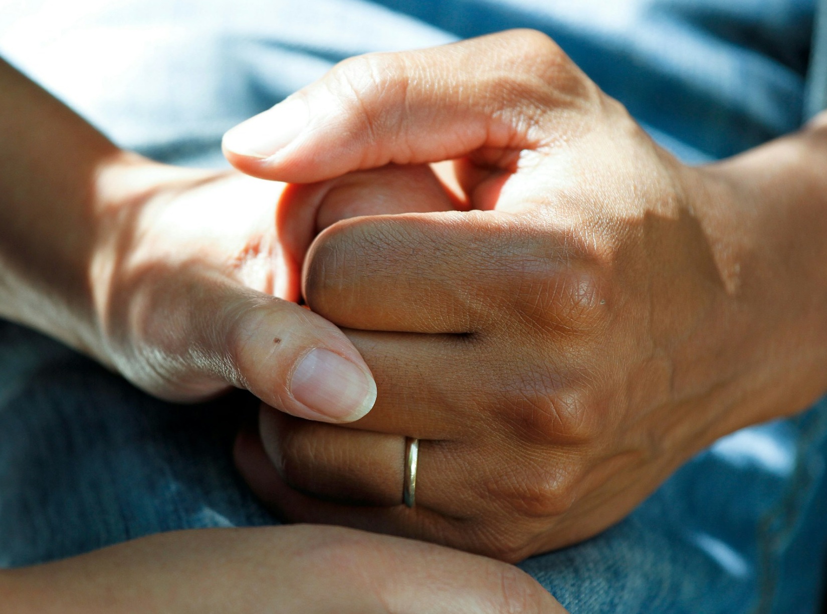 Protocolo de atención a familias ante un suicidio Protocolo de atención a familias ante un suicidio