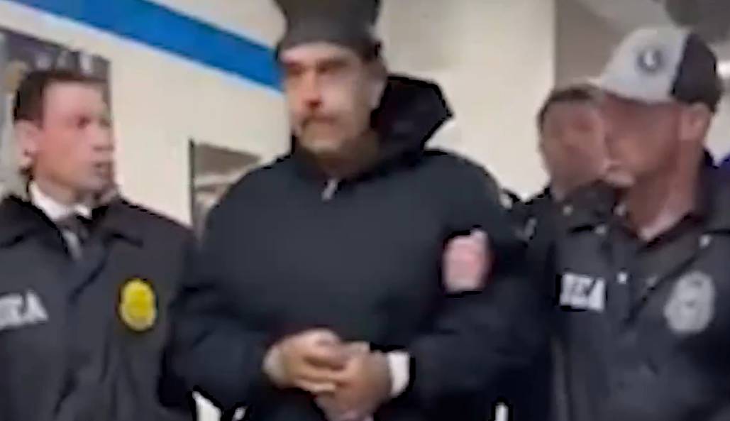 Maduro llega a Nueva York y será juzgado por narcotráfico en Estados Unidos Maduro llega a Nueva York y será juzgado por narcotráfico en Estados Unidos