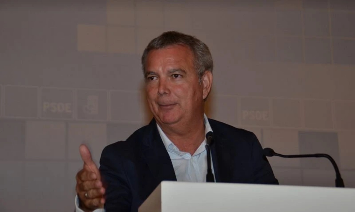 Franquis niega que el paquete estatal no beneficie a Canarias y reclama reforzar el escudo social con recursos autonómicos Franquis niega que el paquete estatal no beneficie a Canarias y reclama reforzar el escudo social con recursos autonómicos