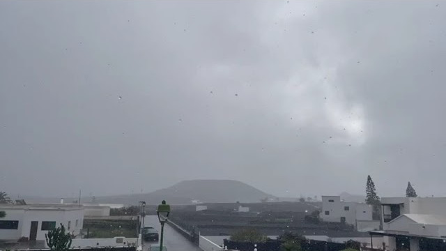Lluvia intensa y granizo, lo que deja Regina Lluvia intensa y granizo, lo que deja Regina